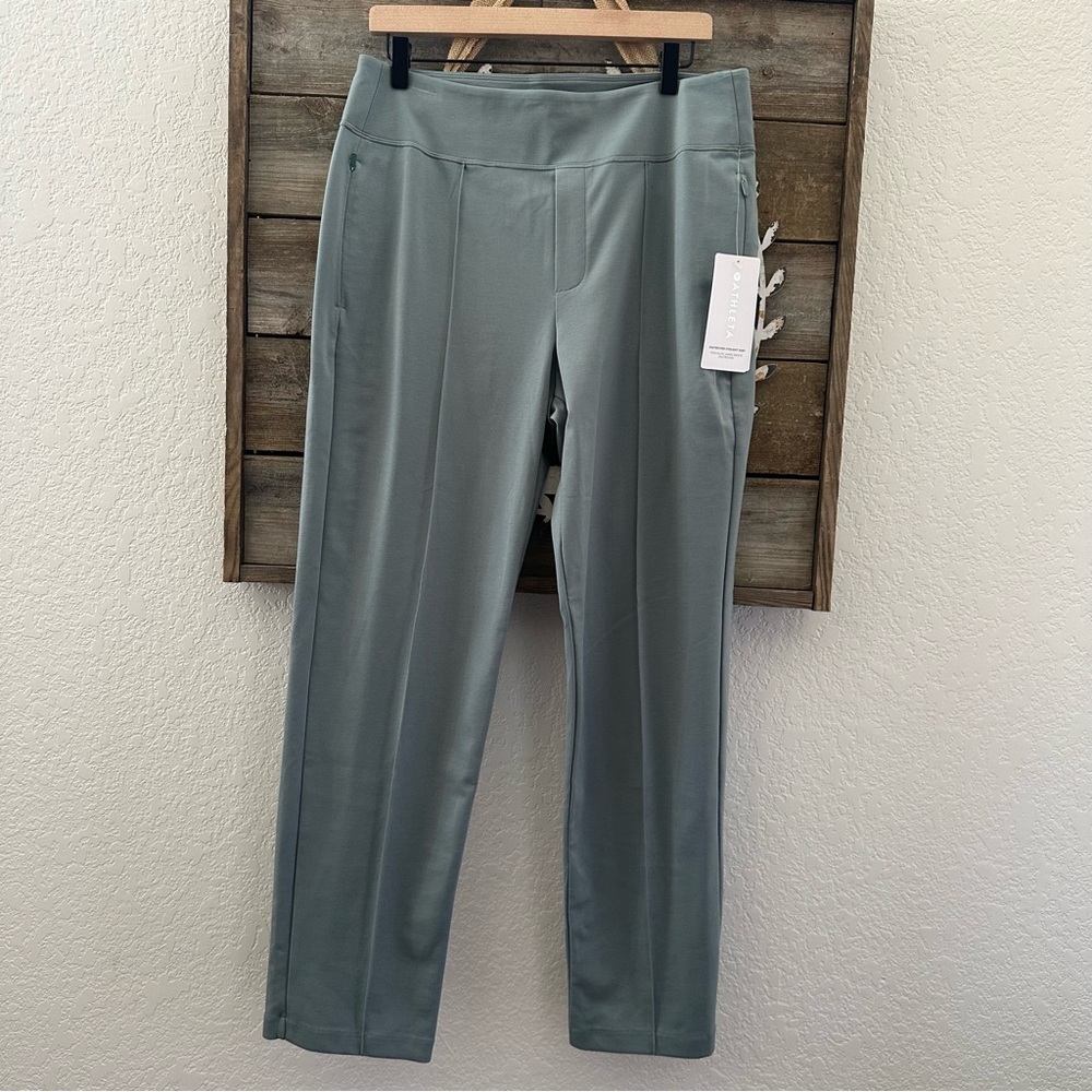 Athleta Eastbound Green Straight Leg Pull on Pants Ladies 14 NWT